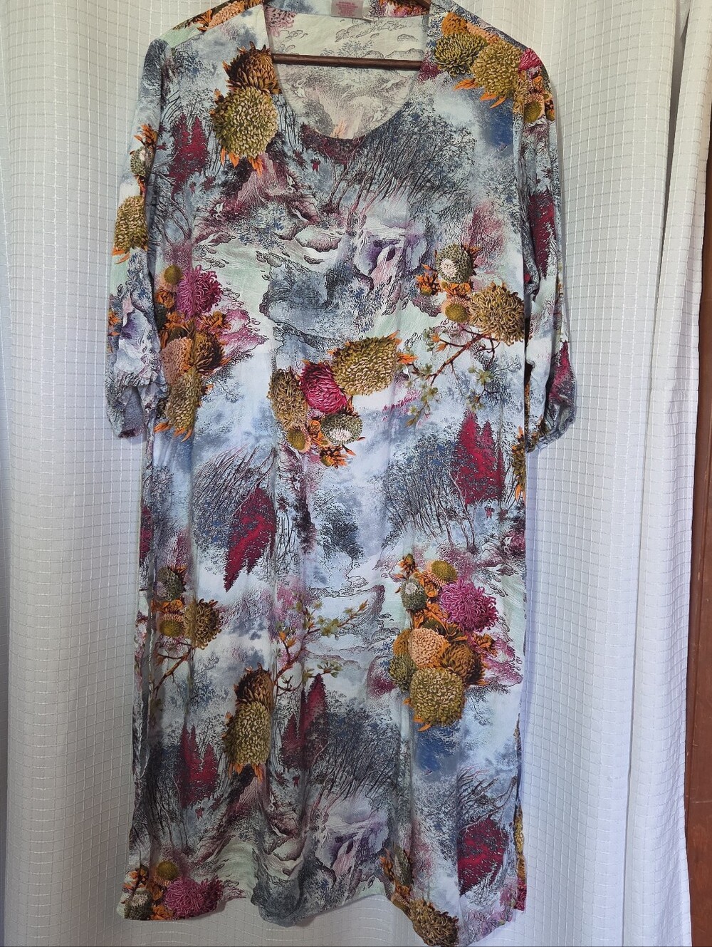 Neeru Kumar Tunic Dress Art To Wear, 3XL, Landscape Floral With Slide Slits - Picture 4 of 13